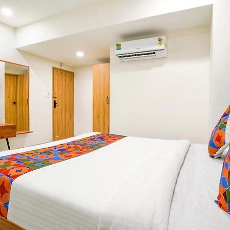 Hotel Tulip Light Mathura Dış mekan fotoğraf