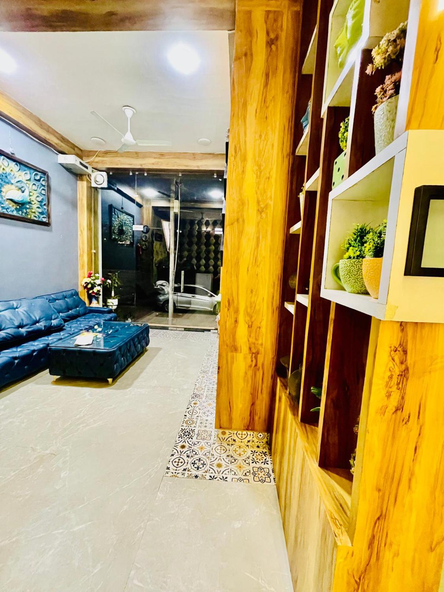 Hotel Tulip Light Mathura Dış mekan fotoğraf